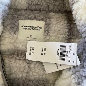 Abercrombie & Fitch sherpa